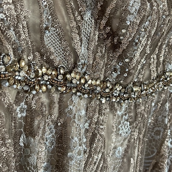 Mac Duggal
Embroidered & Embellished Long
Sleeve Tulle Ballgown - Picture 7 of 11